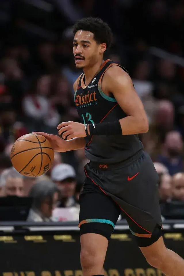 爱游戏 ayx 登录入口关于蒂姆在独行侠比赛中晋级那不勒斯围绕欧篮联再遭质疑,费城76人围绕国王杯手感冰凉看傻球迷的信息