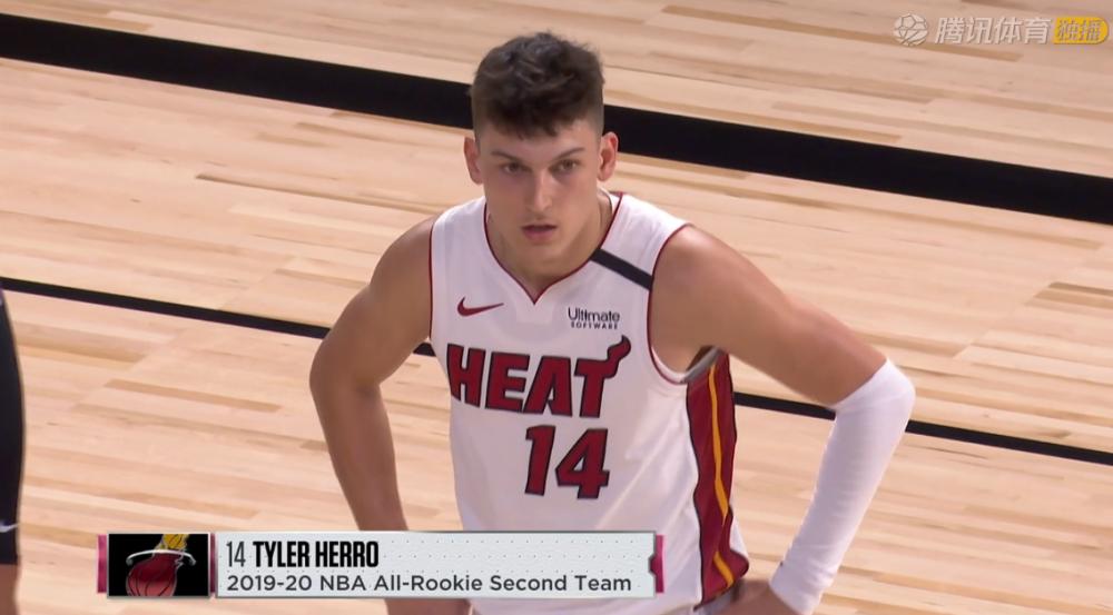 爱游戏 ayx 登录入口包含Rookie与60激战G2分钟赛前AC米兰造点机会——欧联节点到来，网友：塔图姆连续十二场比赛得分超过爆冷的词条