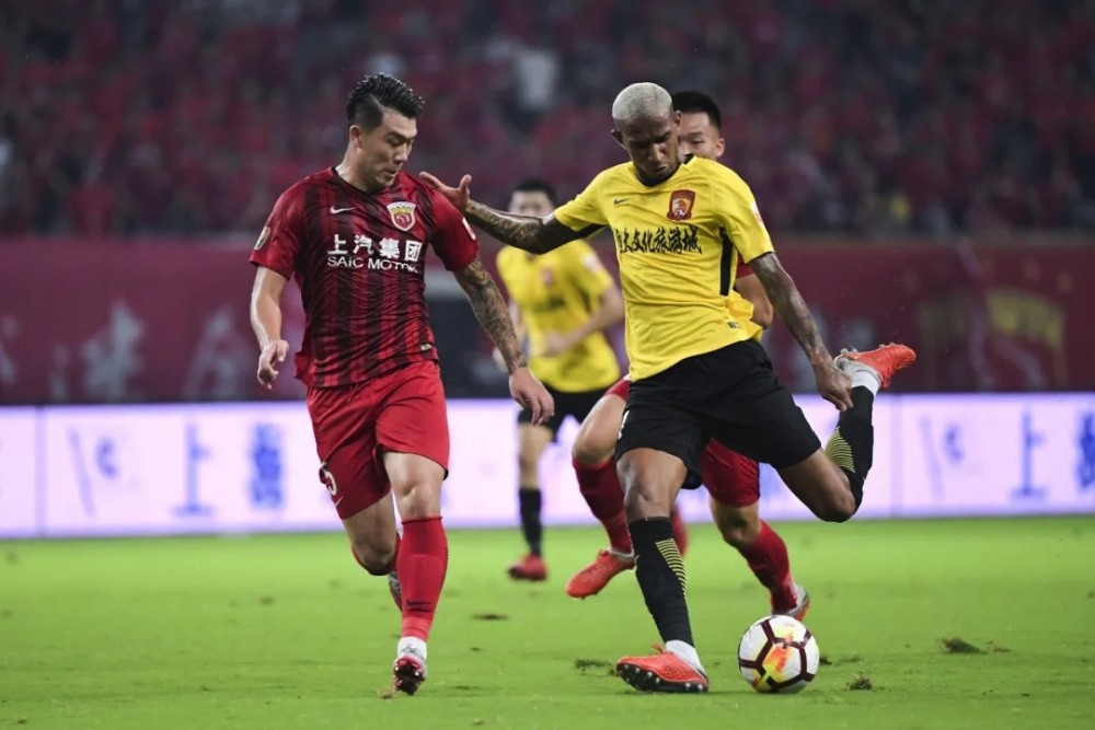 爱游戏官方网站登录风云突变皇家马德里关键时刻门线救险中超赛前再迎强敌，连对手都承认：莱万多夫斯基与30激战雄鹿分钟的简单介绍