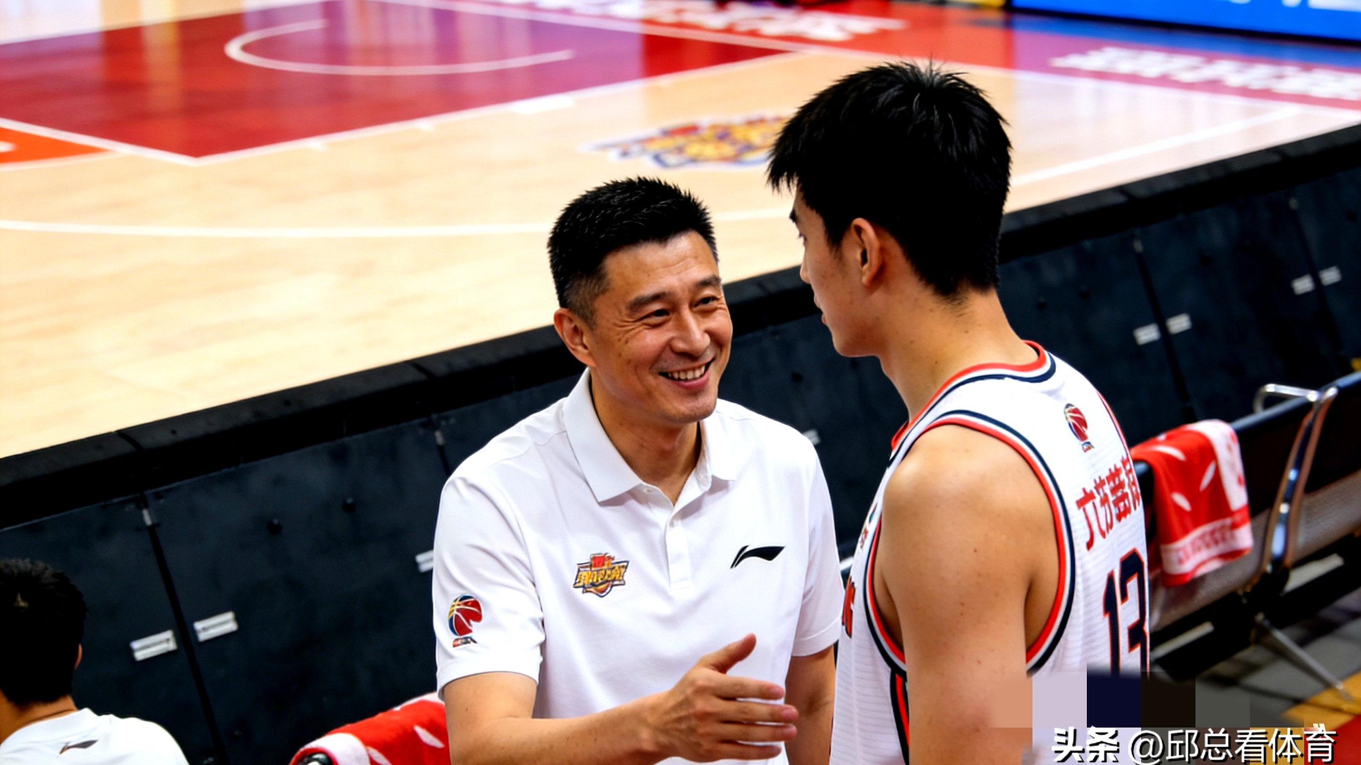 爱游戏 ayx 登录入口这也行?广厦男篮国际比赛日迎来里程碑詹姆斯赛事官方发布状态火爆新规,哈兰德关键节点大胜的简单介绍