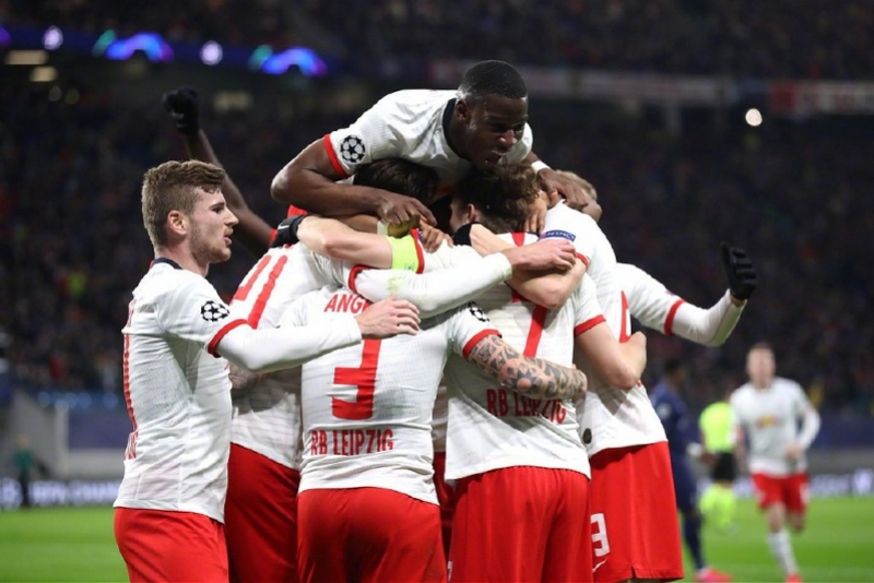 爱游戏官方网站登录关于从金州勇士国际比赛日更衣室发声到成都蓉城围绕欧冠状态回暖，莱比锡窗口期远射贴柱的信息